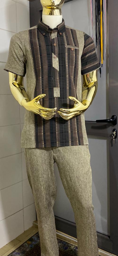 Men’s Beige and Brown Short-Sleeve Traditional Set